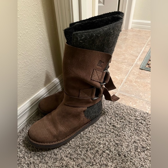 Final Mega Sale!! Sorel Leather & Boiled Wool Heavy-Duty yet Stylish Boots! - Picture 7 of 8